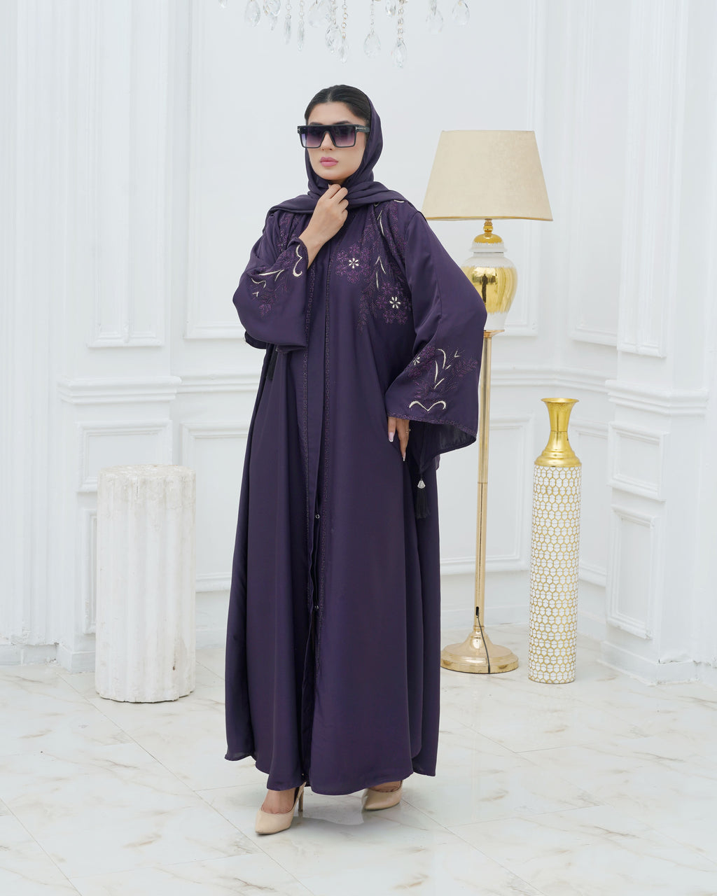 Delara Abaya