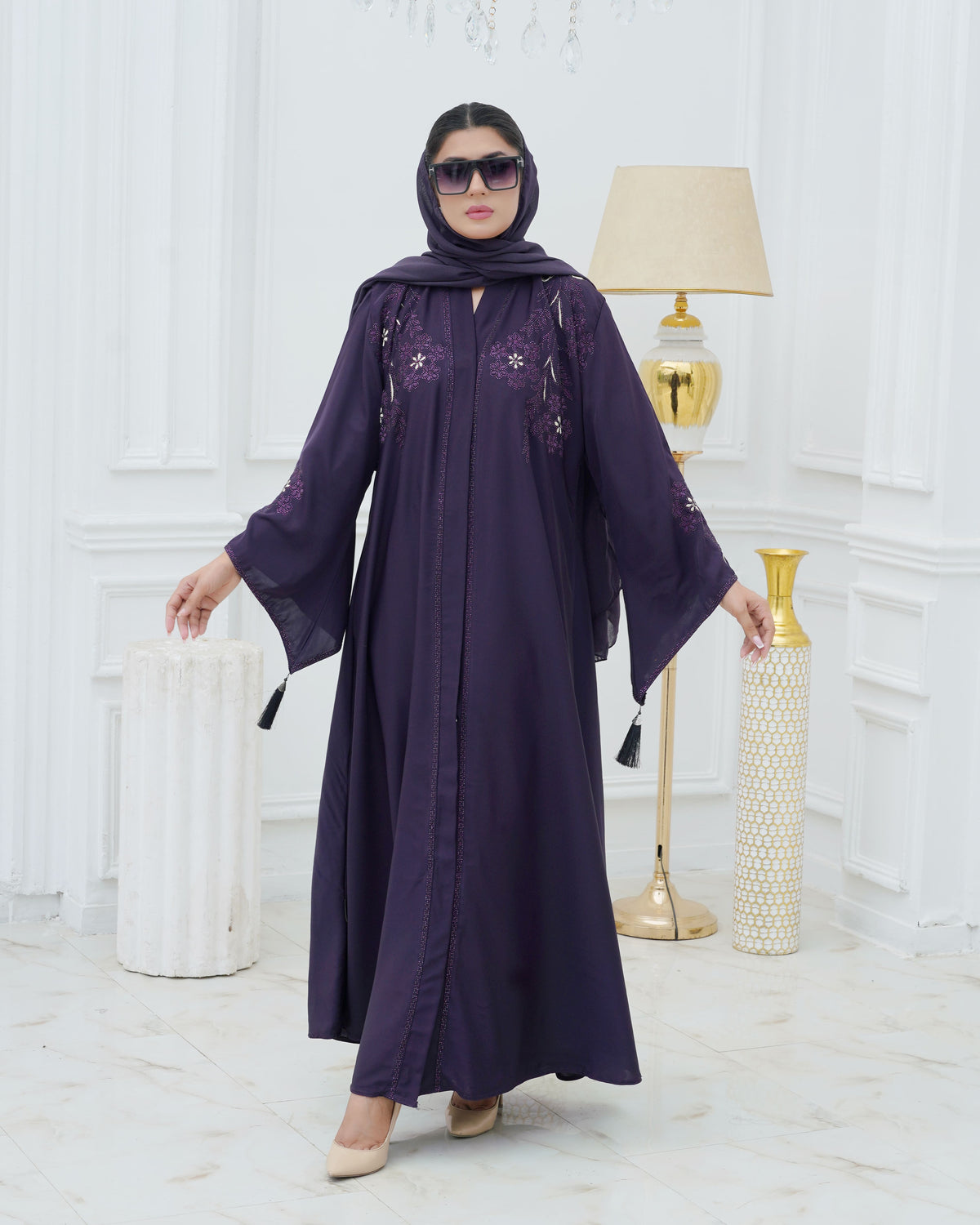 Delara Abaya