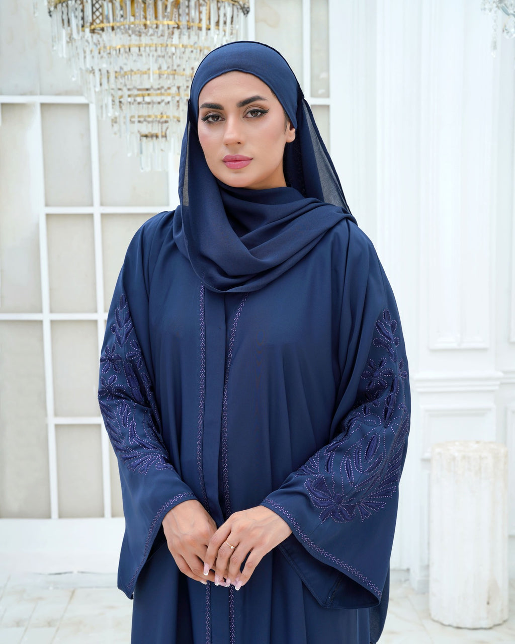 Niloufar Abaya
