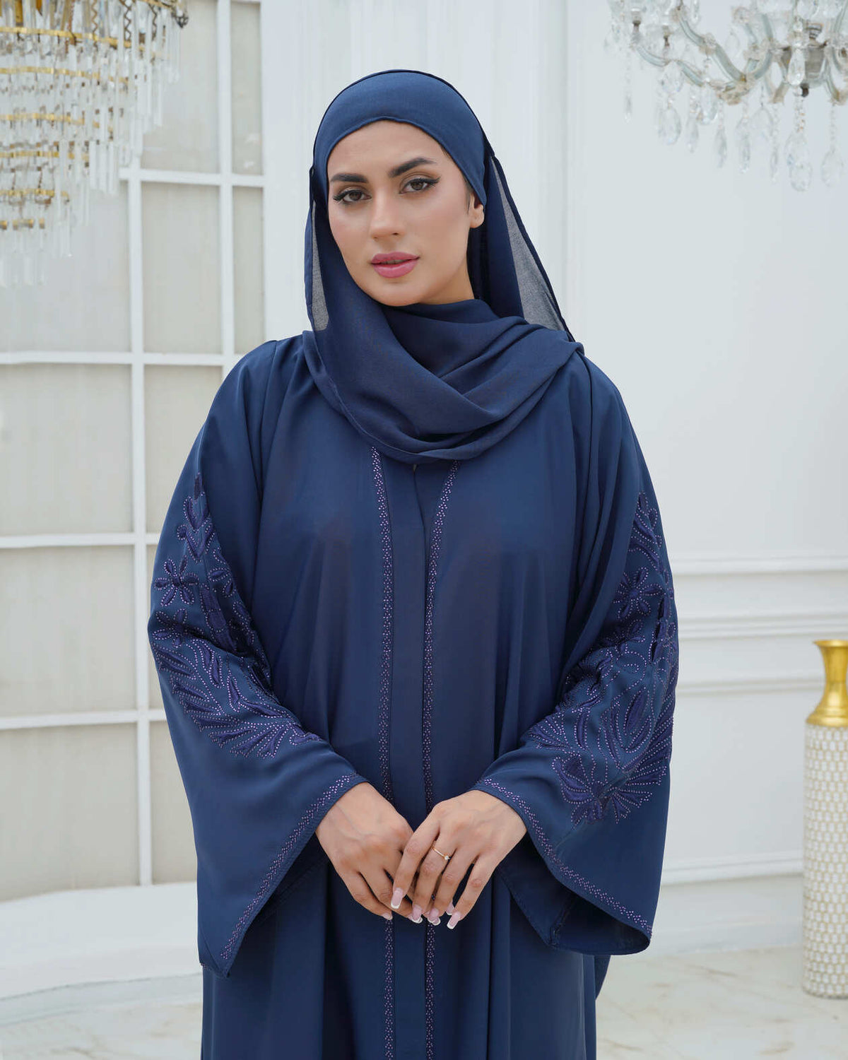 Niloufar Abaya