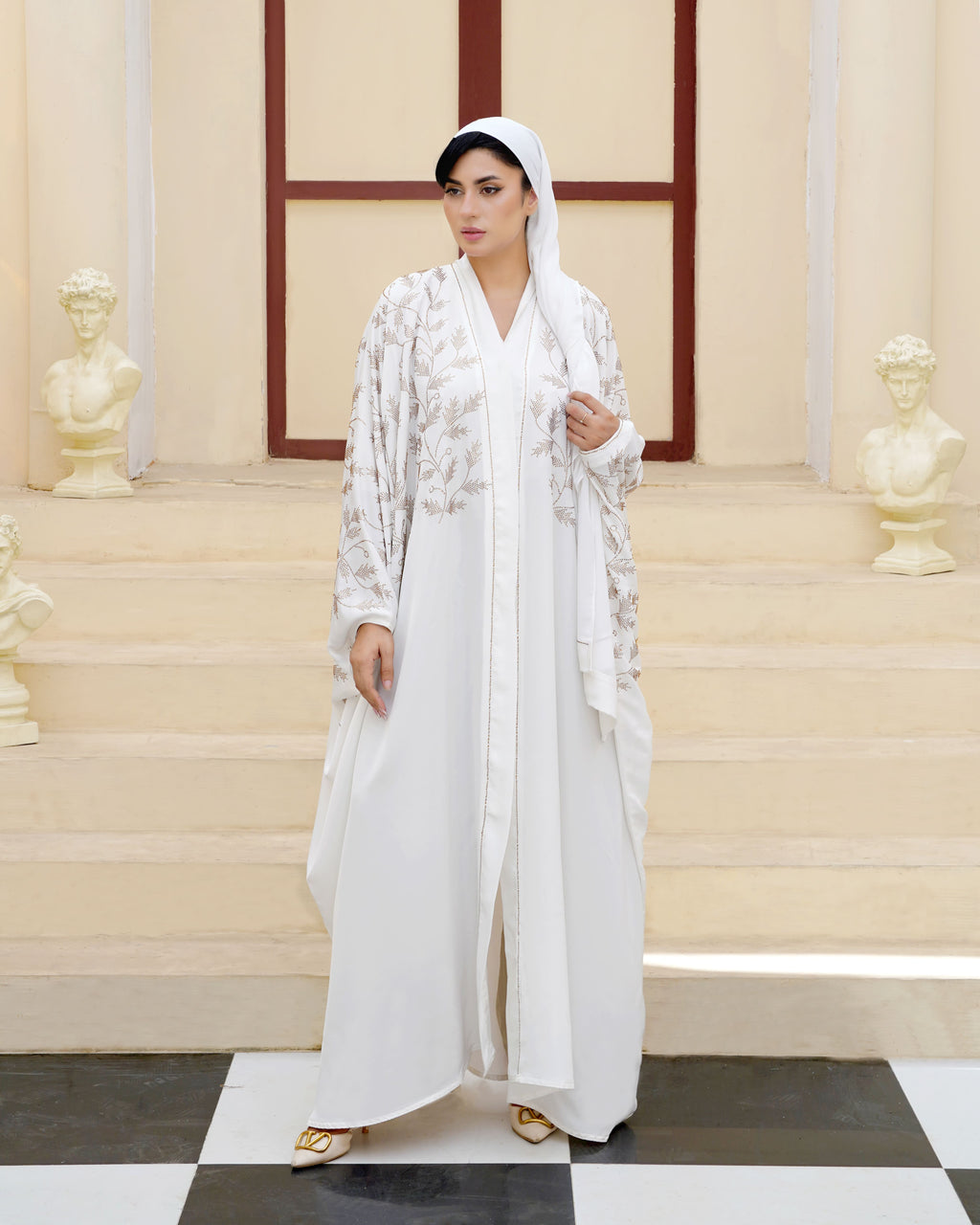 Tehreem Diamond Studded Abaya
