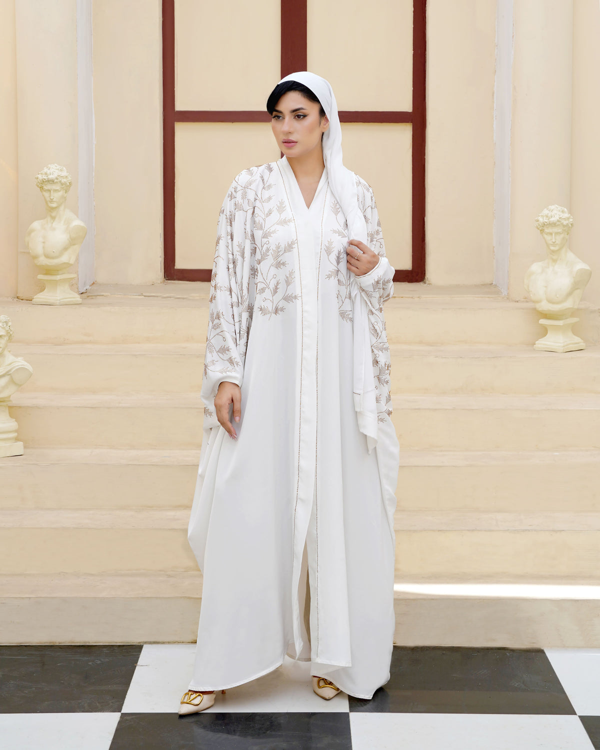 Tehreem Diamond Studded Abaya