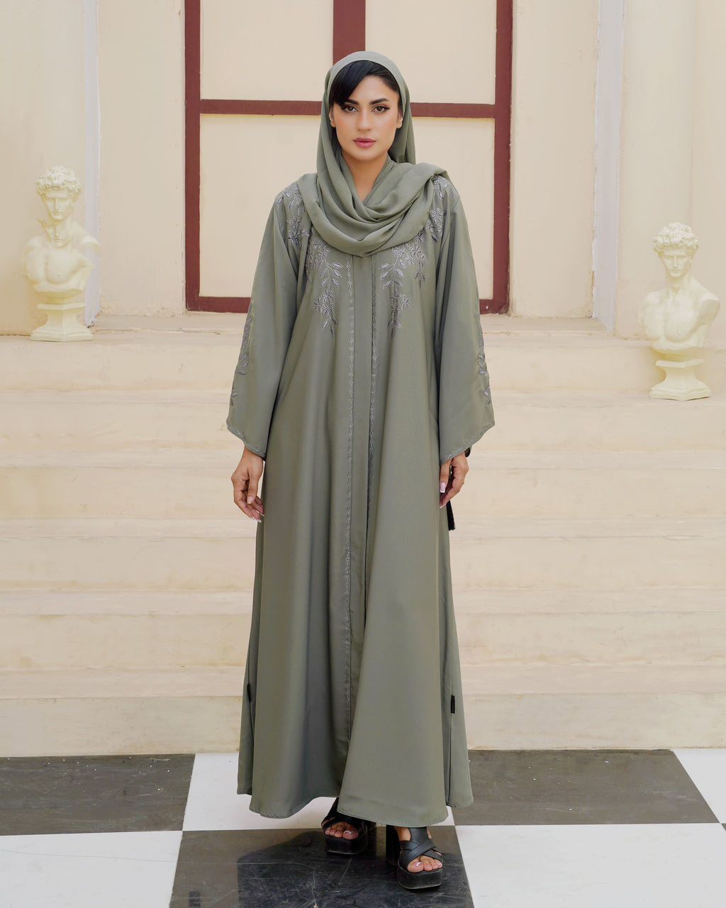 Rayan Abaya