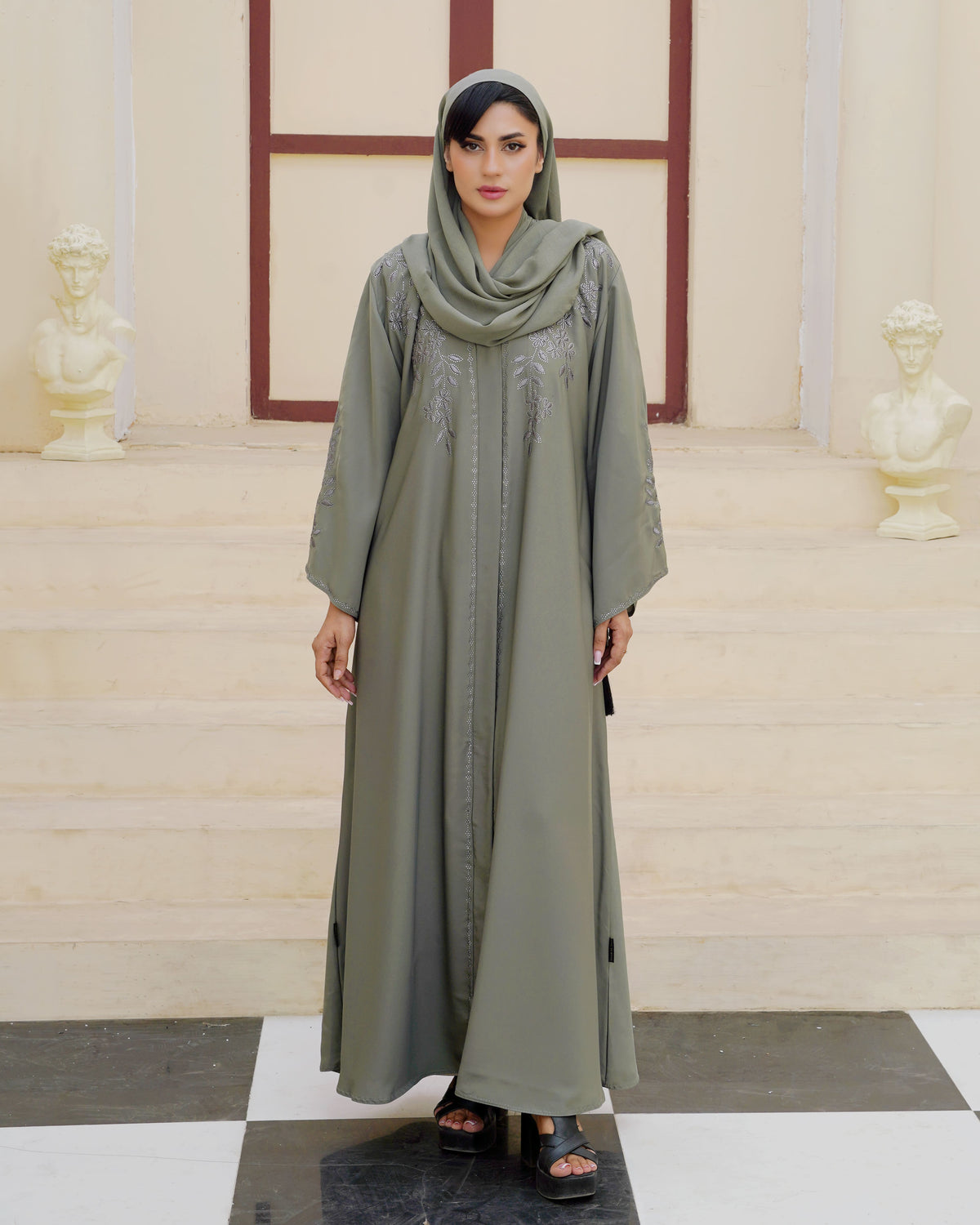 Rayan Abaya