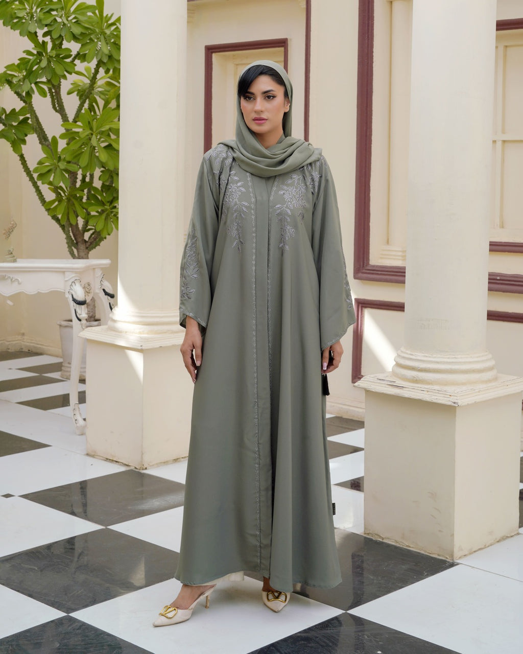 Rayan Abaya