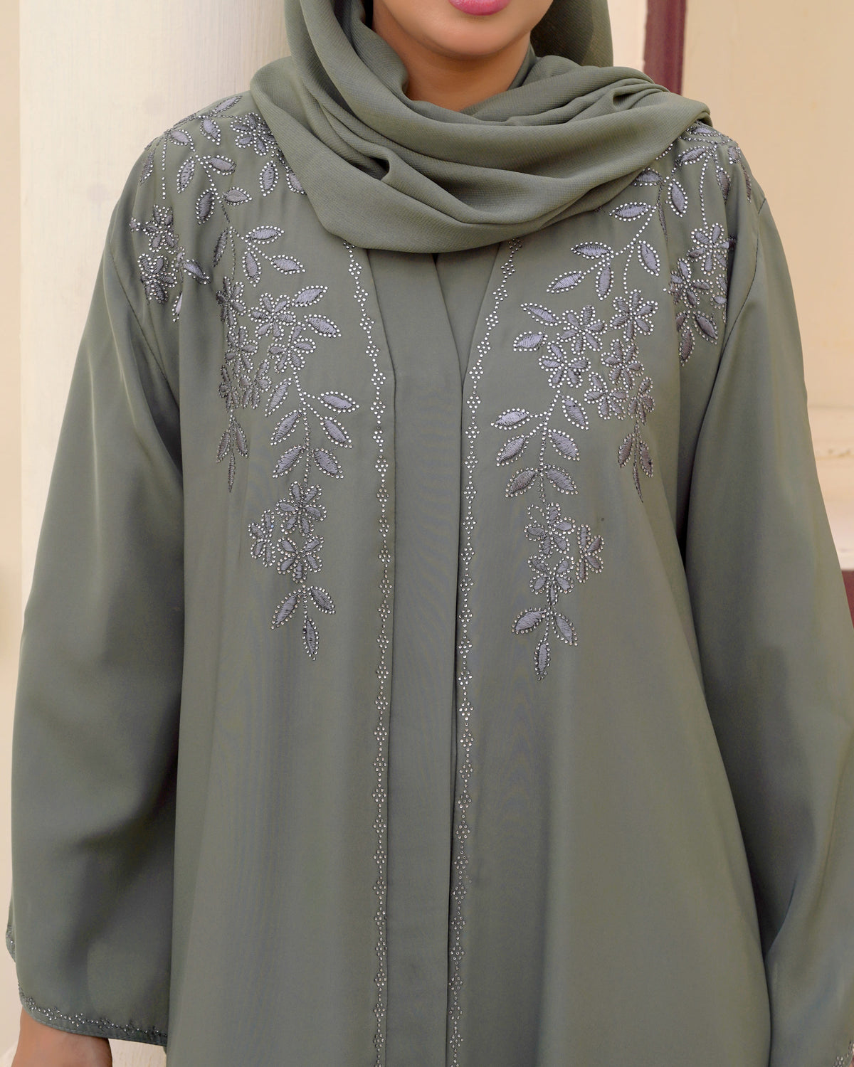 Rayan Abaya
